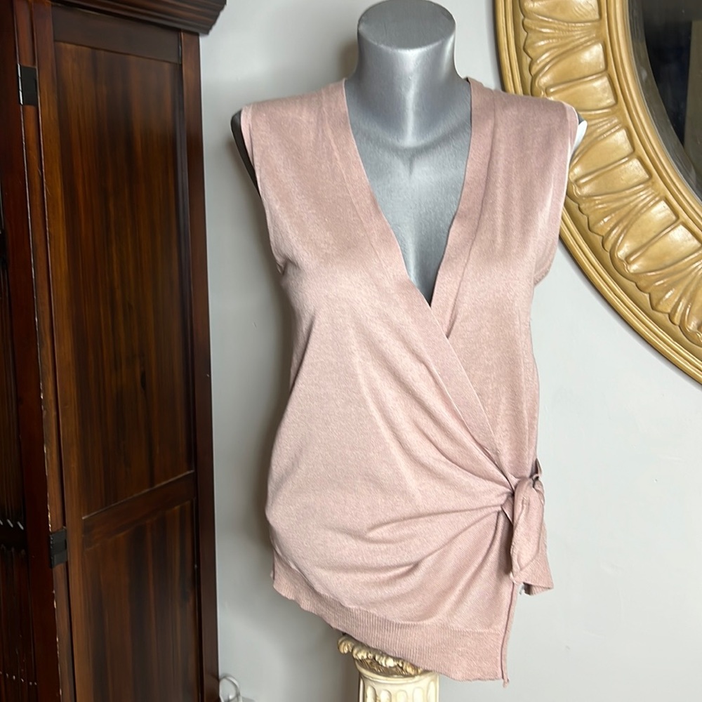 Vintage  BcbgMaxazria toll wrap top
